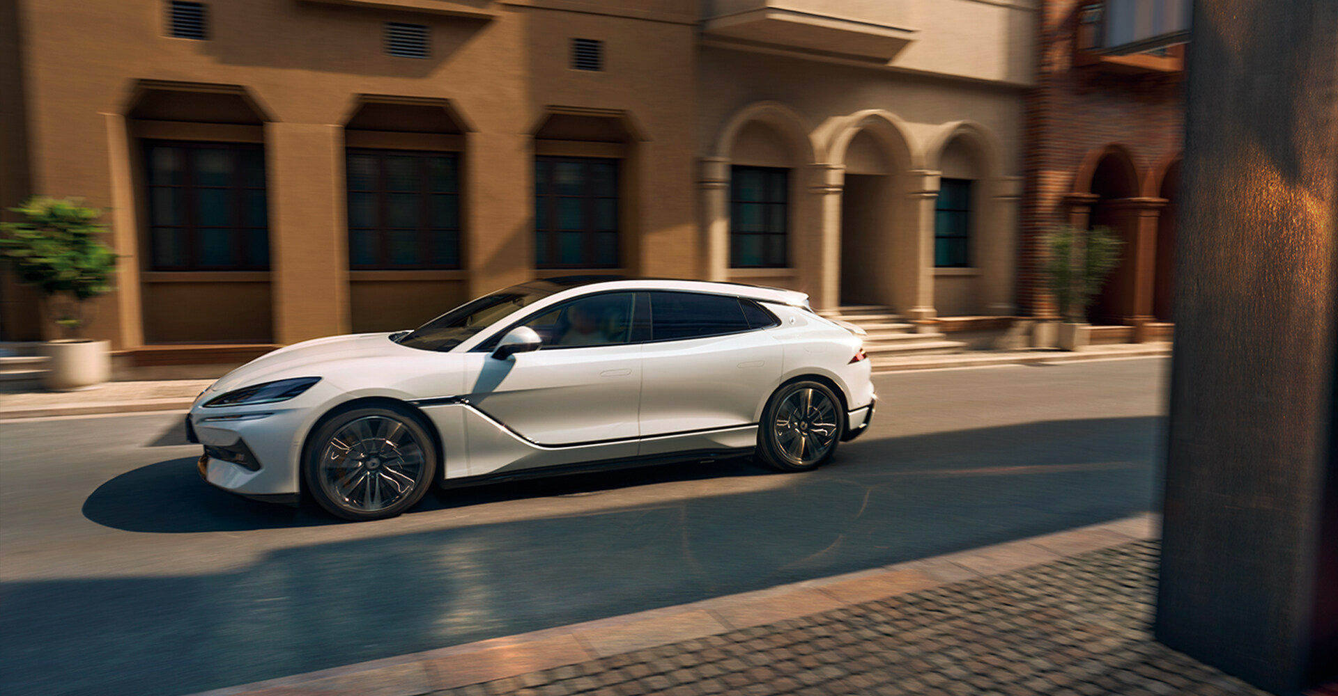 辅助驾驶 重塑豪华GT